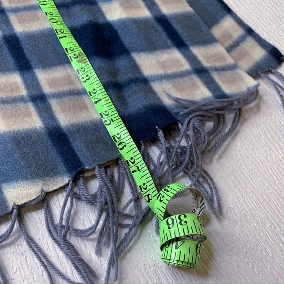 Royal Rossi 100% Mongolian Cashmere Plaid Scarf Fringe White Navy Blue Like New - Picture 9 of 13